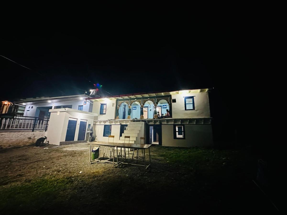 מוסורי Deodar Village Homestay Devalsari מראה חיצוני תמונה