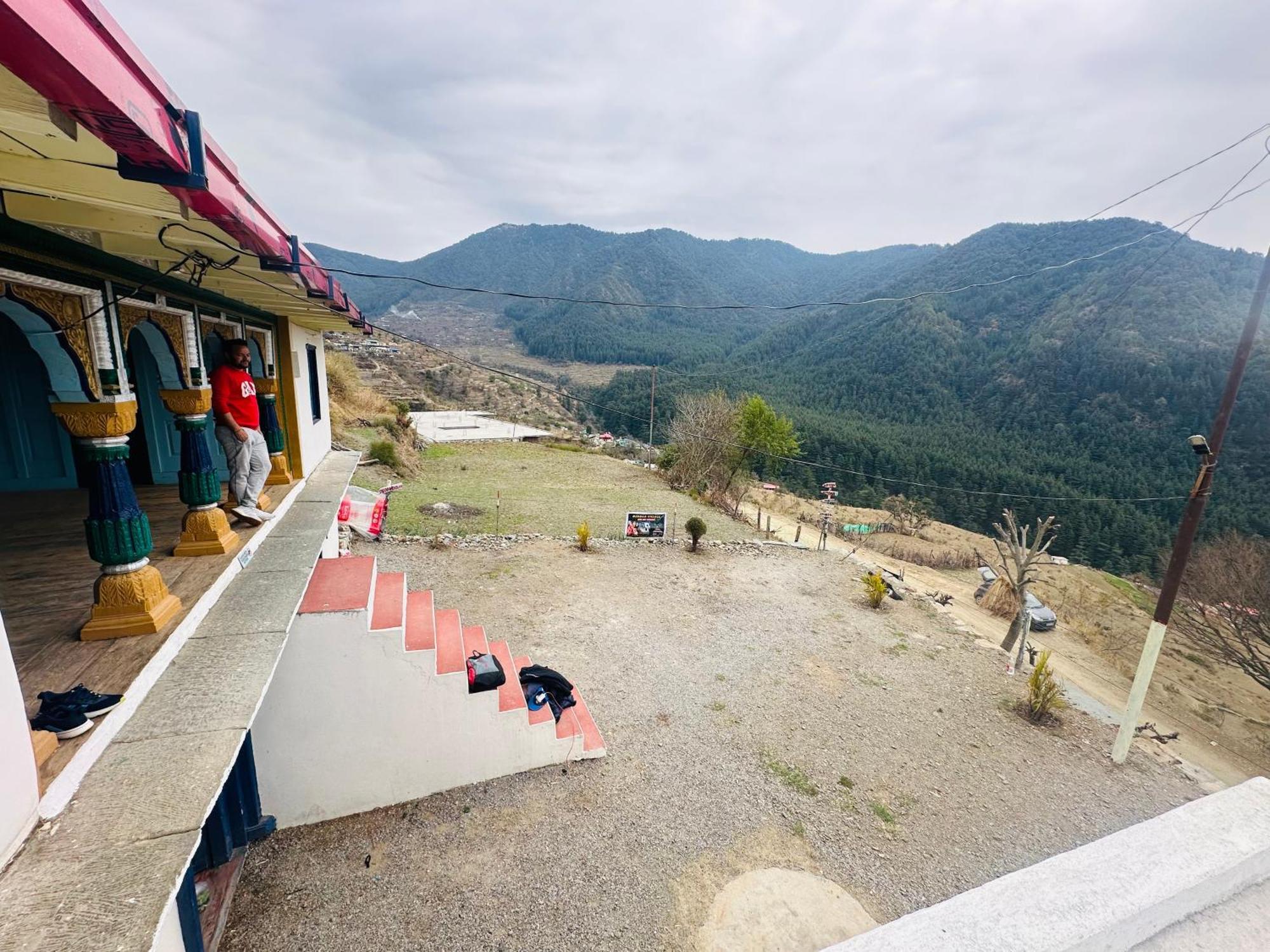 מוסורי Deodar Village Homestay Devalsari מראה חיצוני תמונה