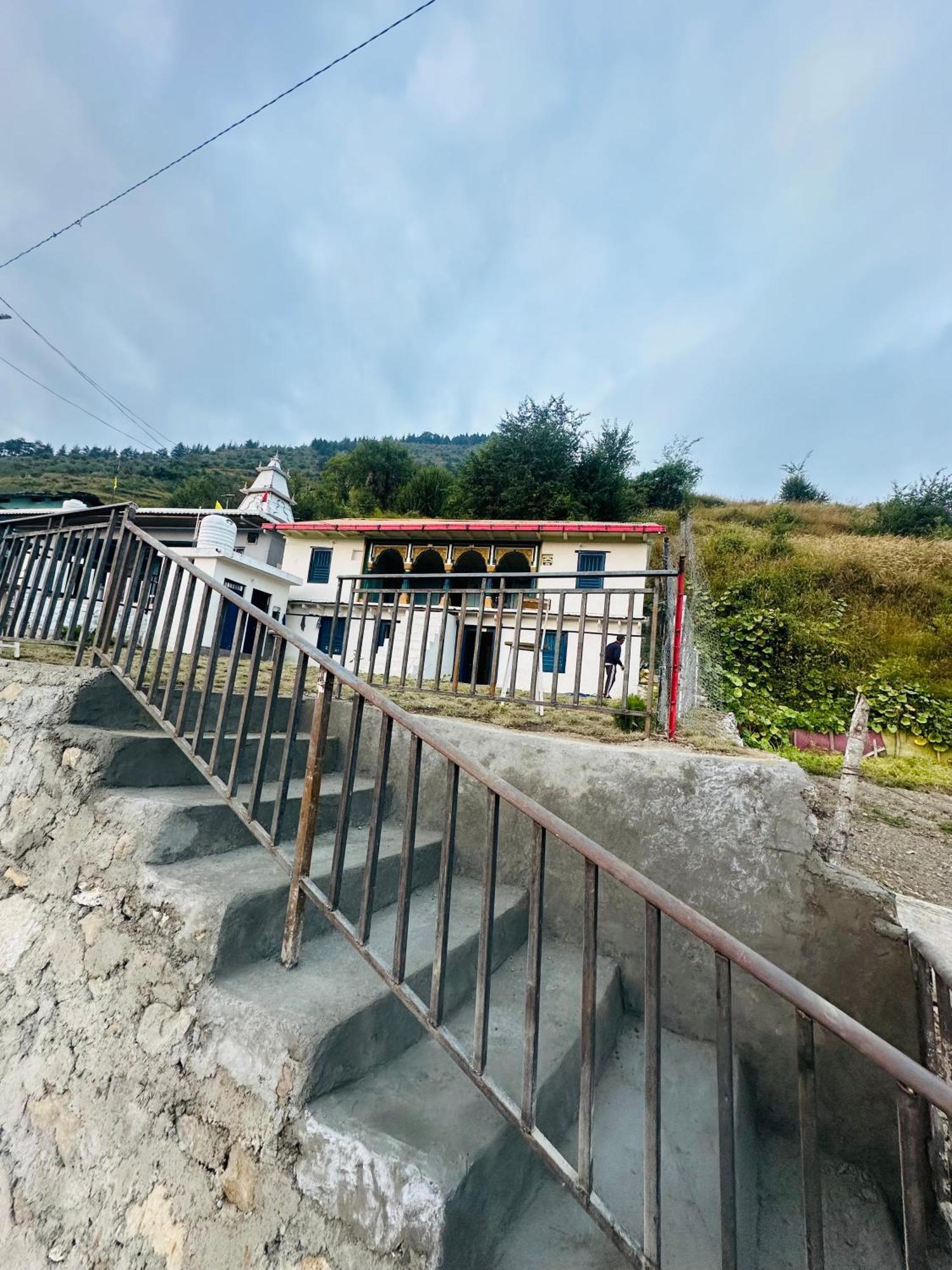 מוסורי Deodar Village Homestay Devalsari מראה חיצוני תמונה