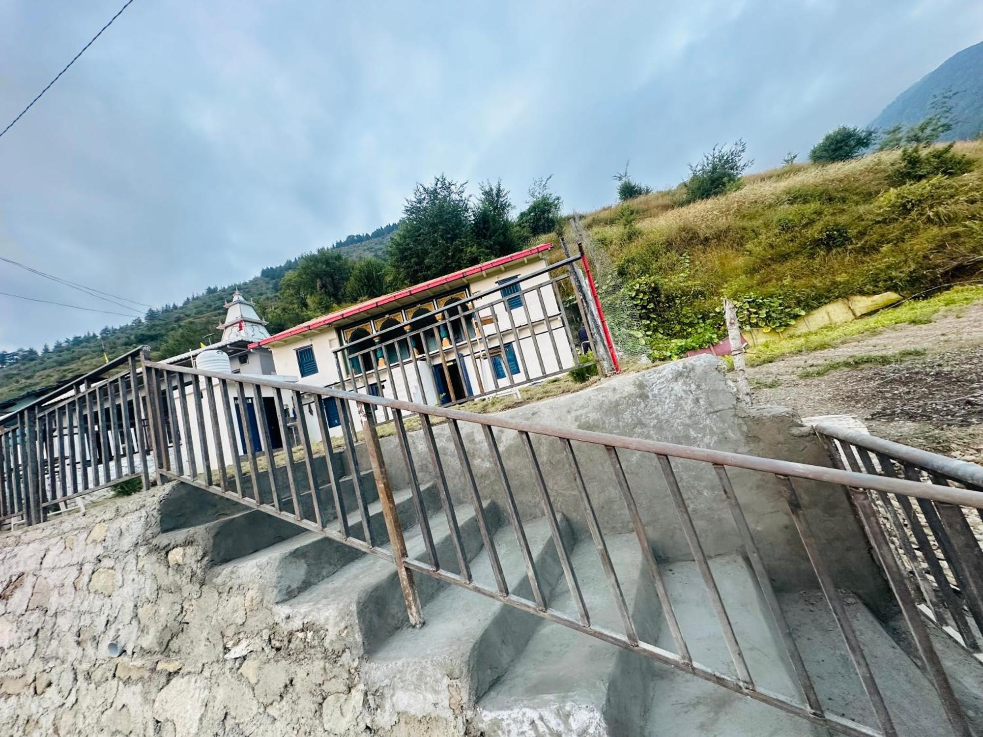 מוסורי Deodar Village Homestay Devalsari מראה חיצוני תמונה