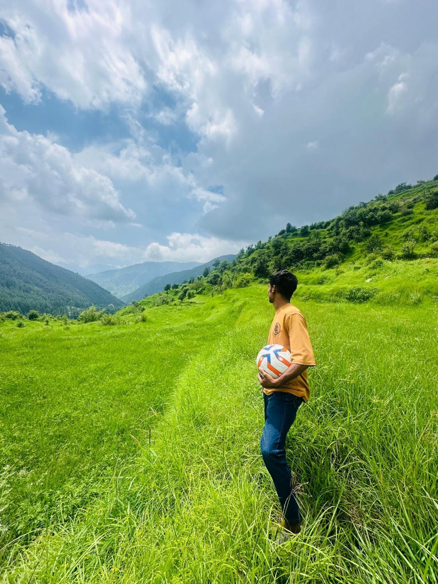 מוסורי Deodar Village Homestay Devalsari מראה חיצוני תמונה